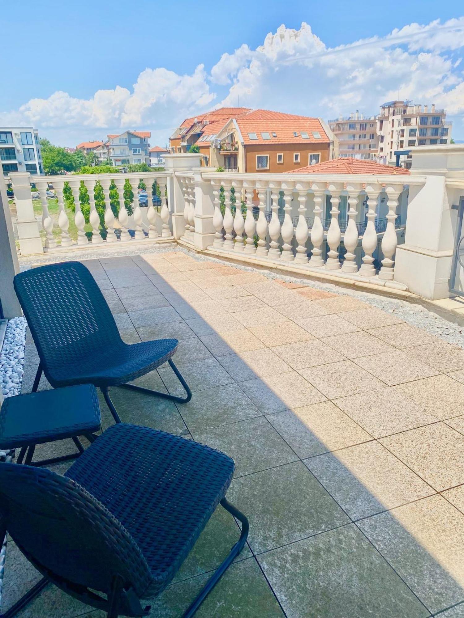 Apartments In Complex Sunny Island Deluxe Chernomorets Luaran gambar