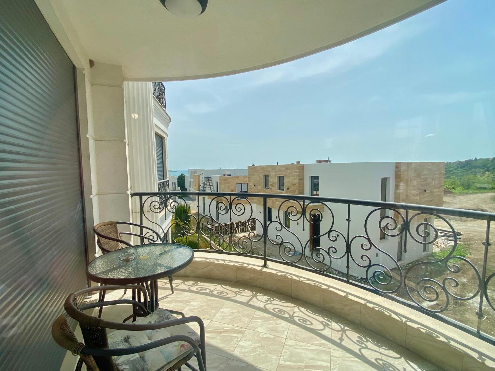 Apartments In Complex Sunny Island Deluxe Chernomorets Luaran gambar